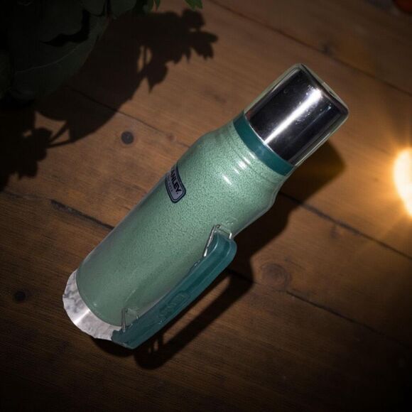 Stanley Classic Vacuum Thermos Bottle Coffee Green Hammertone 1.1 Qt Stainless - Picture 1 of 8